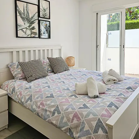 Ivy Nueva Andalucia, Near Puerto Banus 아파트