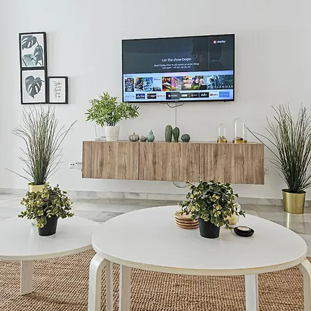 Ivy Nueva Andalucia, Near Puerto Banus Lägenhet