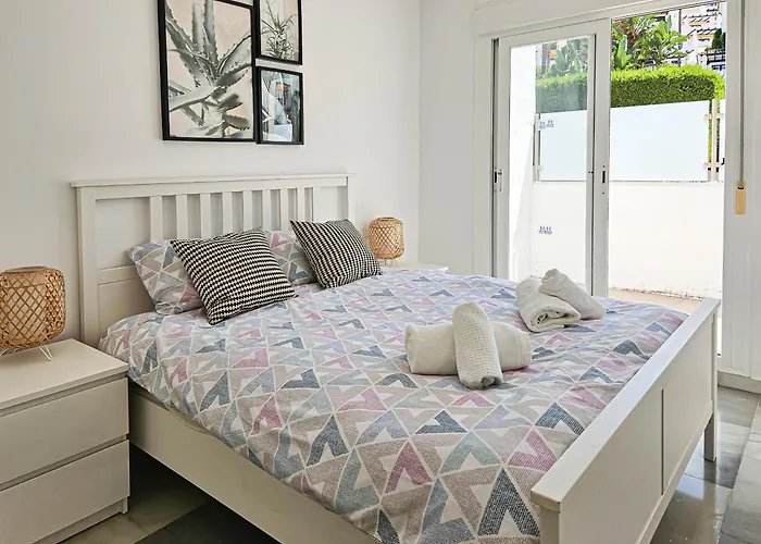 Ivy Nueva Andalucia, Near Puerto Banus Διαμέρισμα