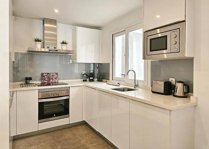 Ivy Nueva Andalucia, Near Puerto Banus Διαμέρισμα